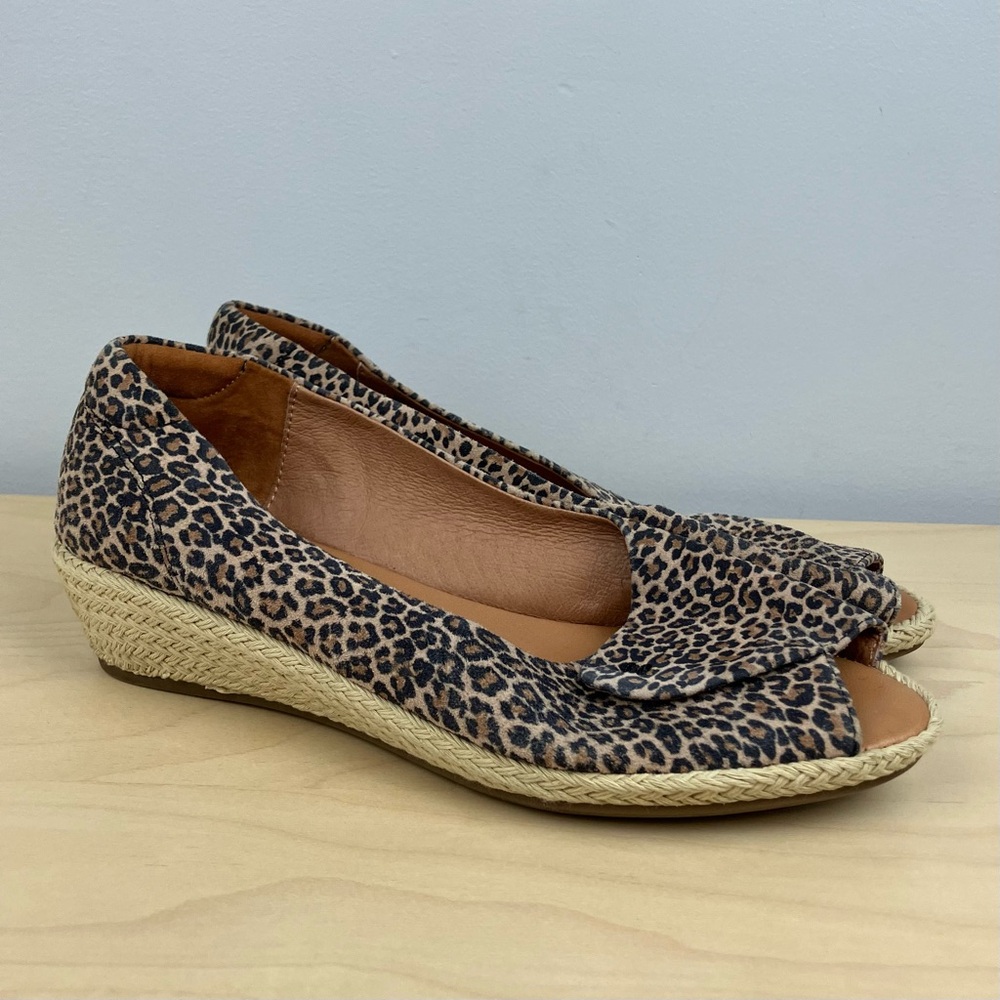 Gentle Souls Women’s Size 8.0 Luci Easy Open Wedge Shoes Leopard Print Peep Toe